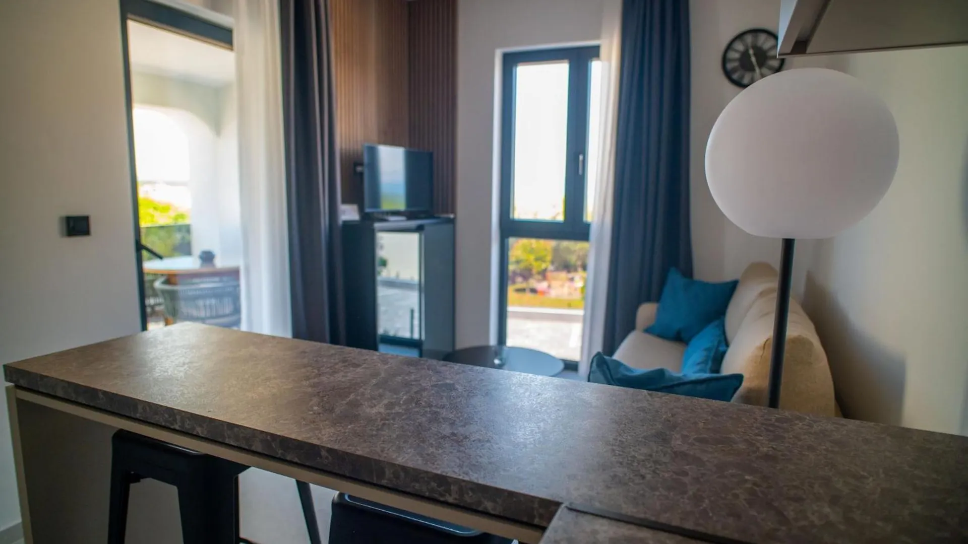 Villa Calma Apartments Vantacici