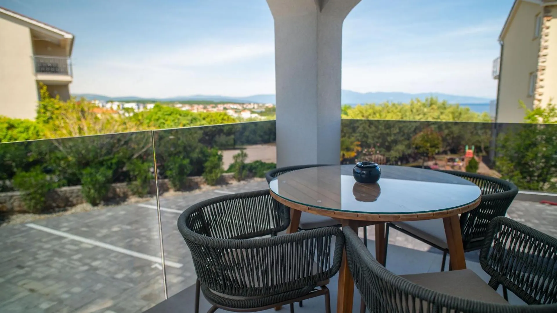 Villa Calma Apartments Vantacici