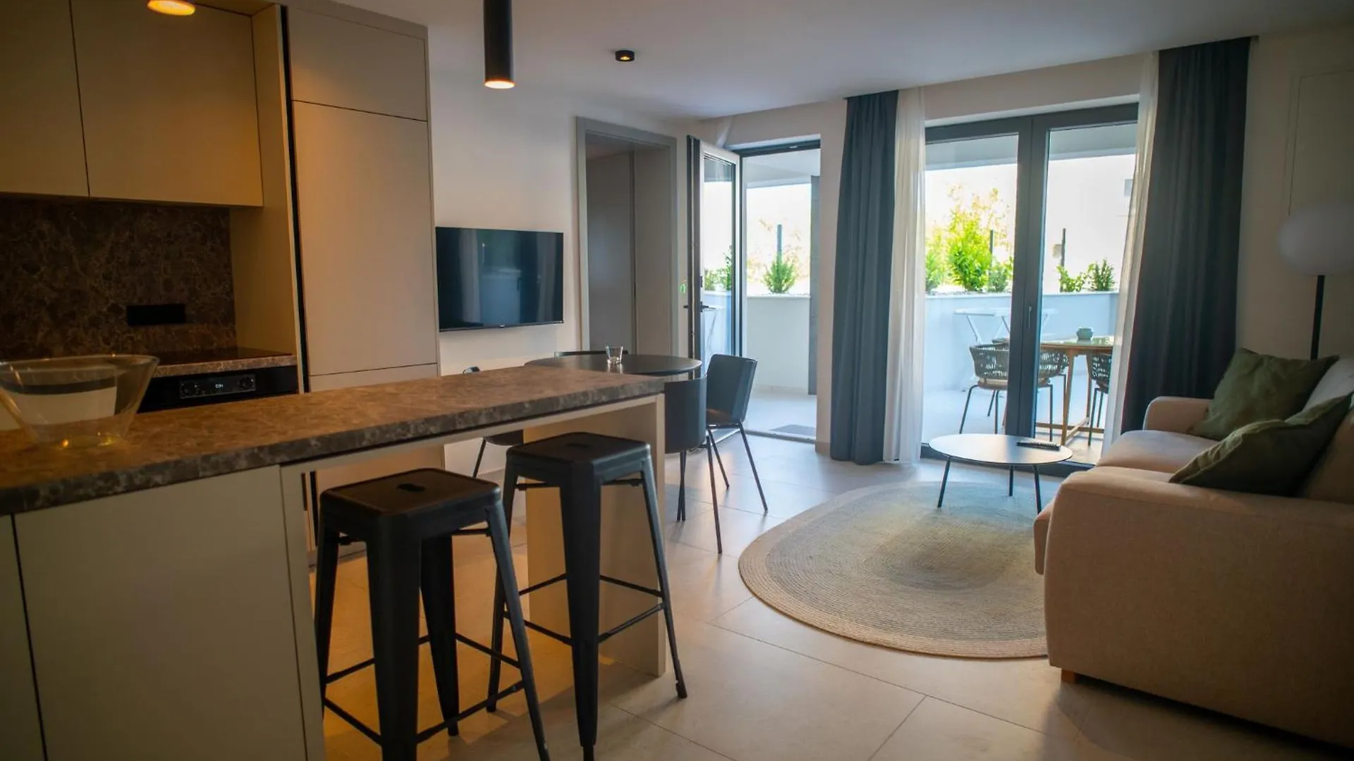 Villa Calma Apartments Vantacici