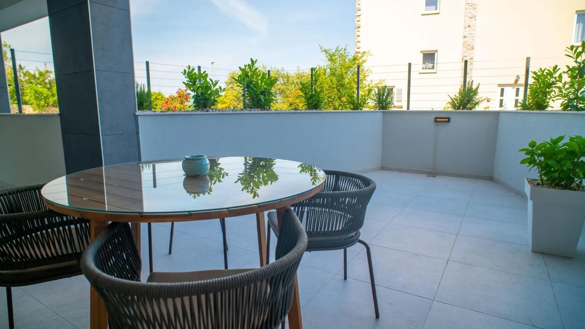 Villa Calma Apartments Vantacici